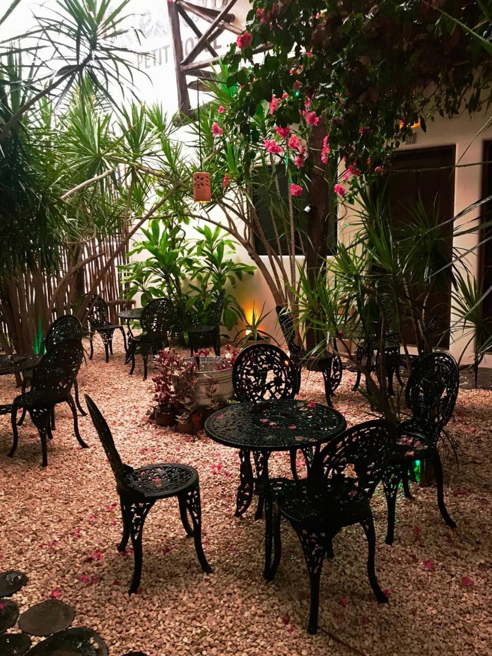 Lo Nuestro Petit Hotel Тулум Экстерьер фото